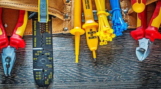 Top 10 herramientas imprescindibles en el maletín de un instalador profesional