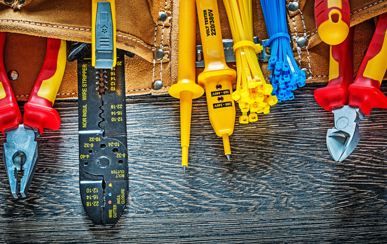 Top 10 herramientas imprescindibles en el maletín de un instalador profesional