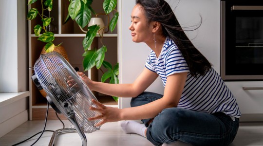 Cómo elegir ventiladores y extractores para entornos profesionales